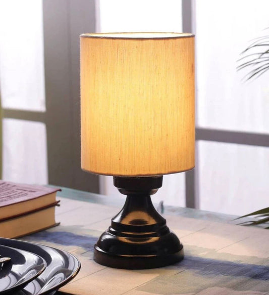 Lumi Classic Table Lamp
