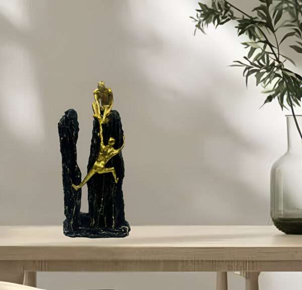 Rock Climber Retro Rock Statue for Home