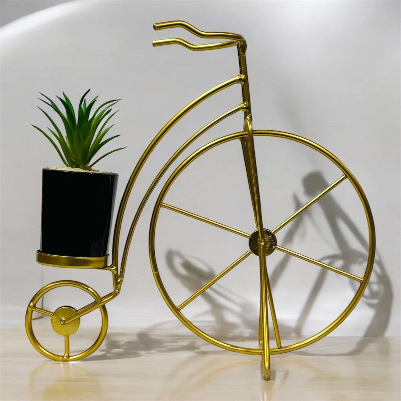 Vintage Victorian Cycle Shape Flower Vase for Home - Image 2